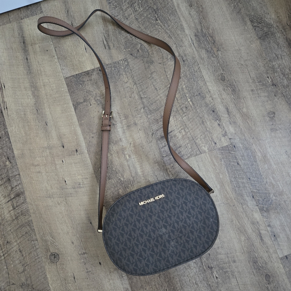 Michael Kors Brown Purse / Crossbody Bag